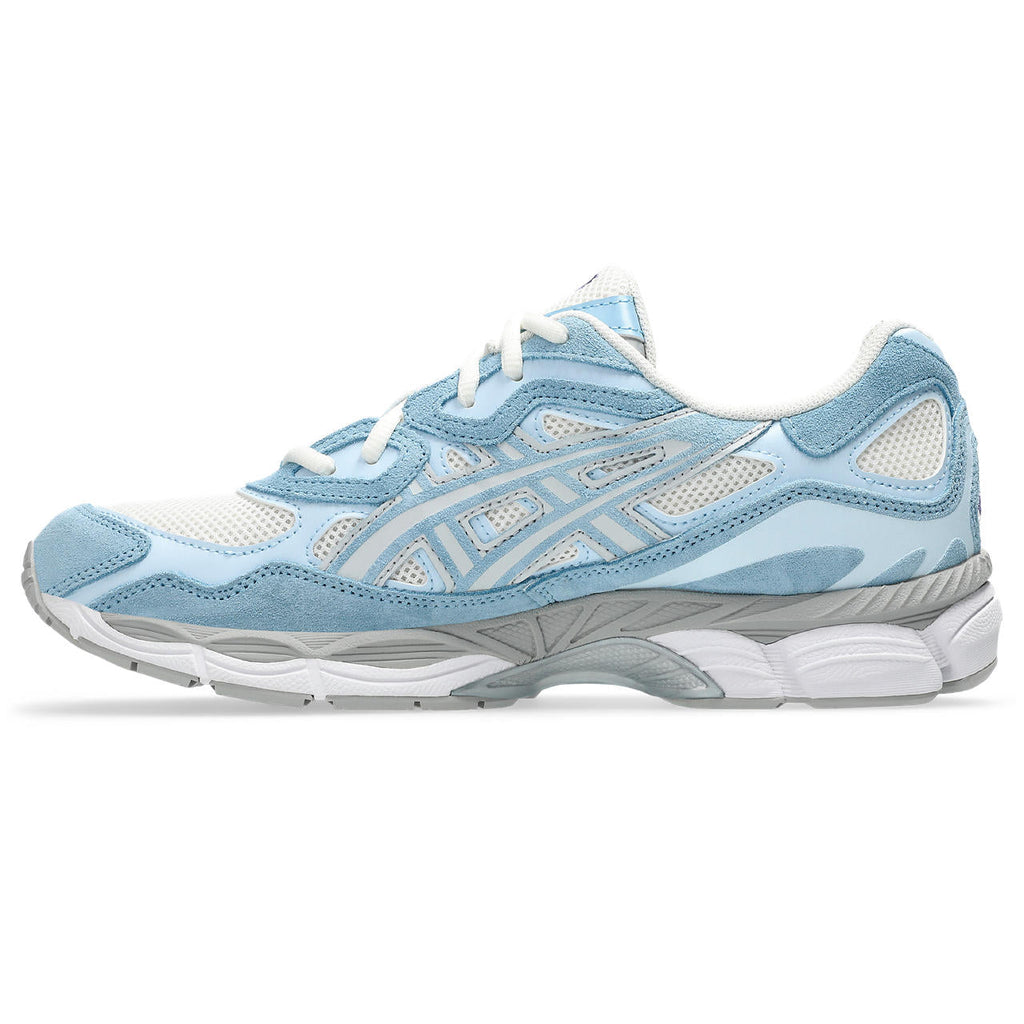 Asics Gel-Nimbus 24 – White/Light Blue Sneaker